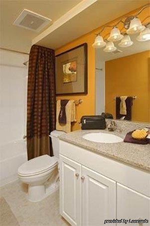 Bridgestreet At Spinnaker Bay Baltimore Room photo